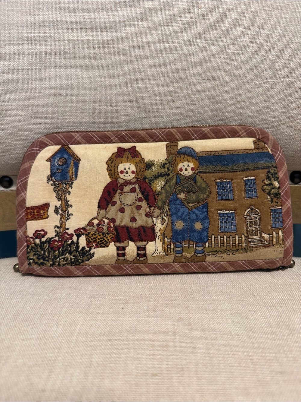 Vintage Cottage Core Handcrafted Folk Art Zip-Around Wallet - Picture 2 of 11